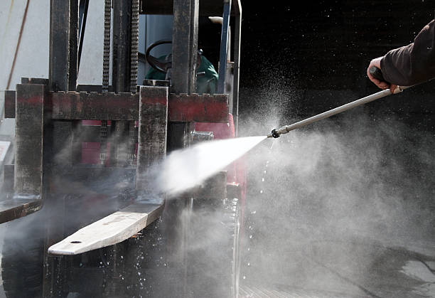 Best Sidewalk Pressure Washing  in Bucyrus, OH